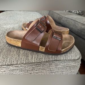 Pre-owned woman’s Birkenstocks